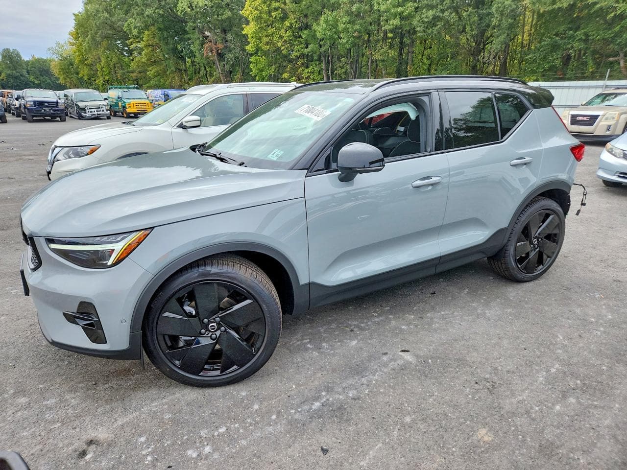 2026 Volvo XC40 z USA