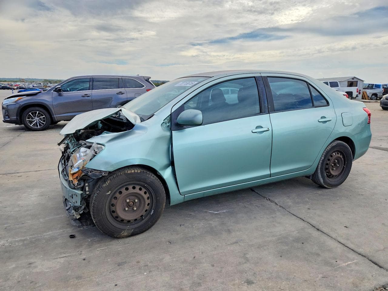 2009 Toyota Yaris Base