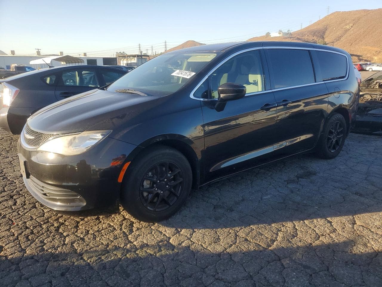 Chrysler Pacifica 2017 z USA