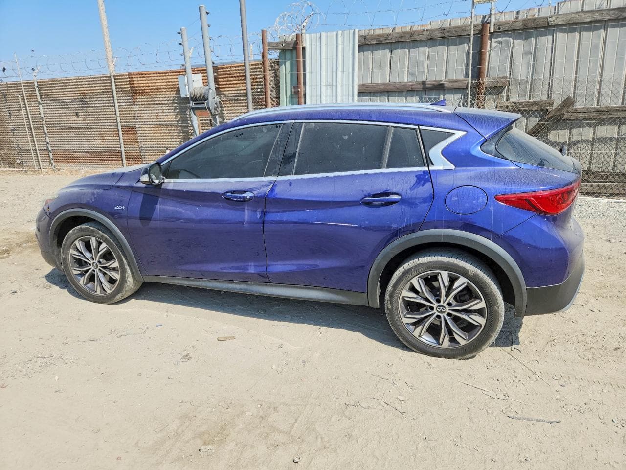 2017 Infiniti Qx30 Luxury - foto 2