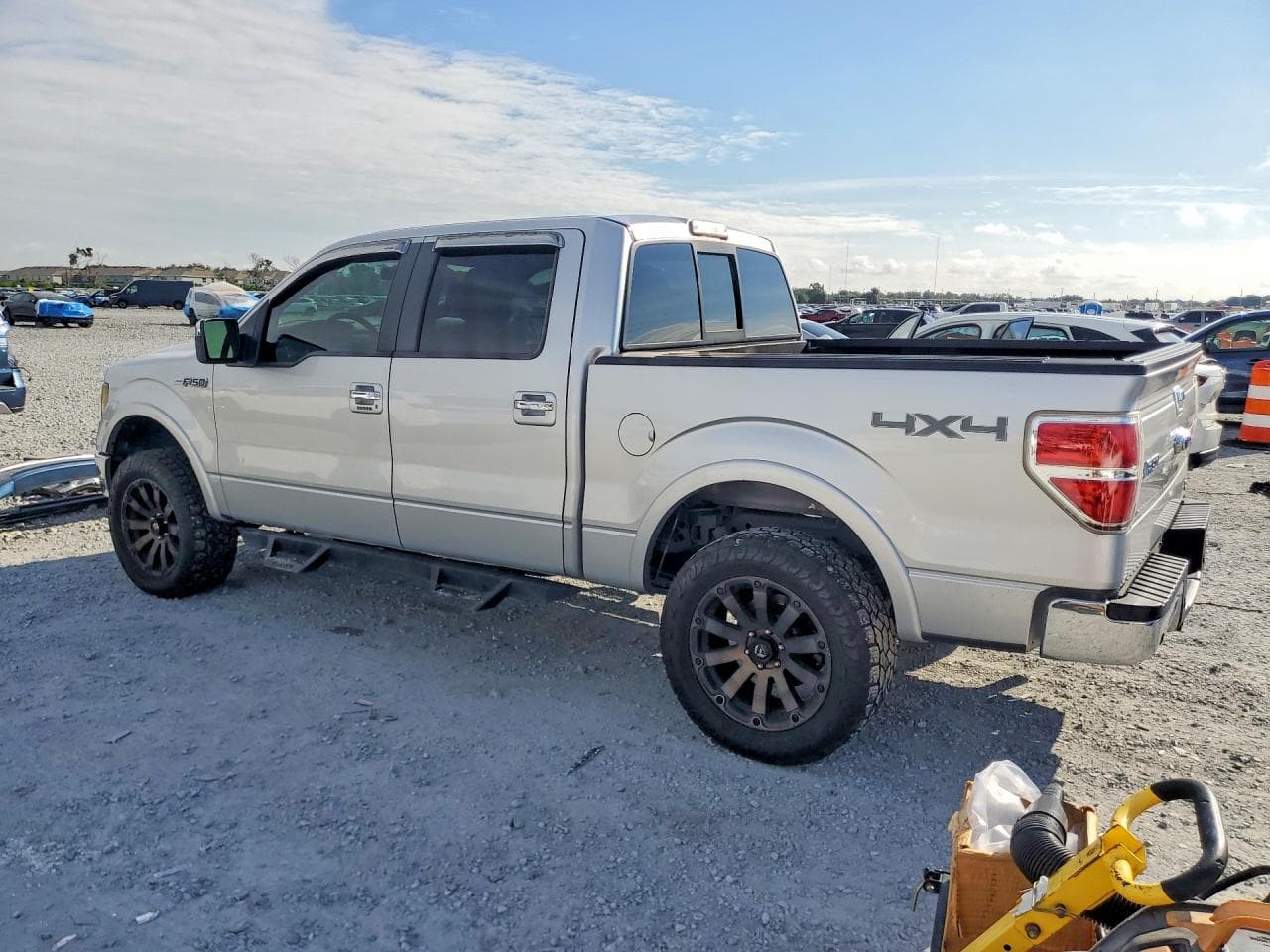 2010 Ford F150 Supercrew - foto 2