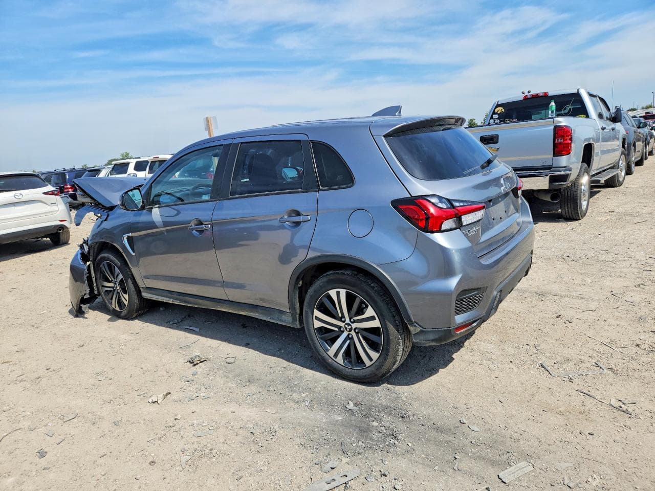 2026 Mitsubishi Outlander Sport S/Se - foto 2