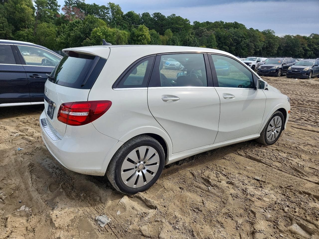 2016 Mercedes-Benz B 250E - foto 3