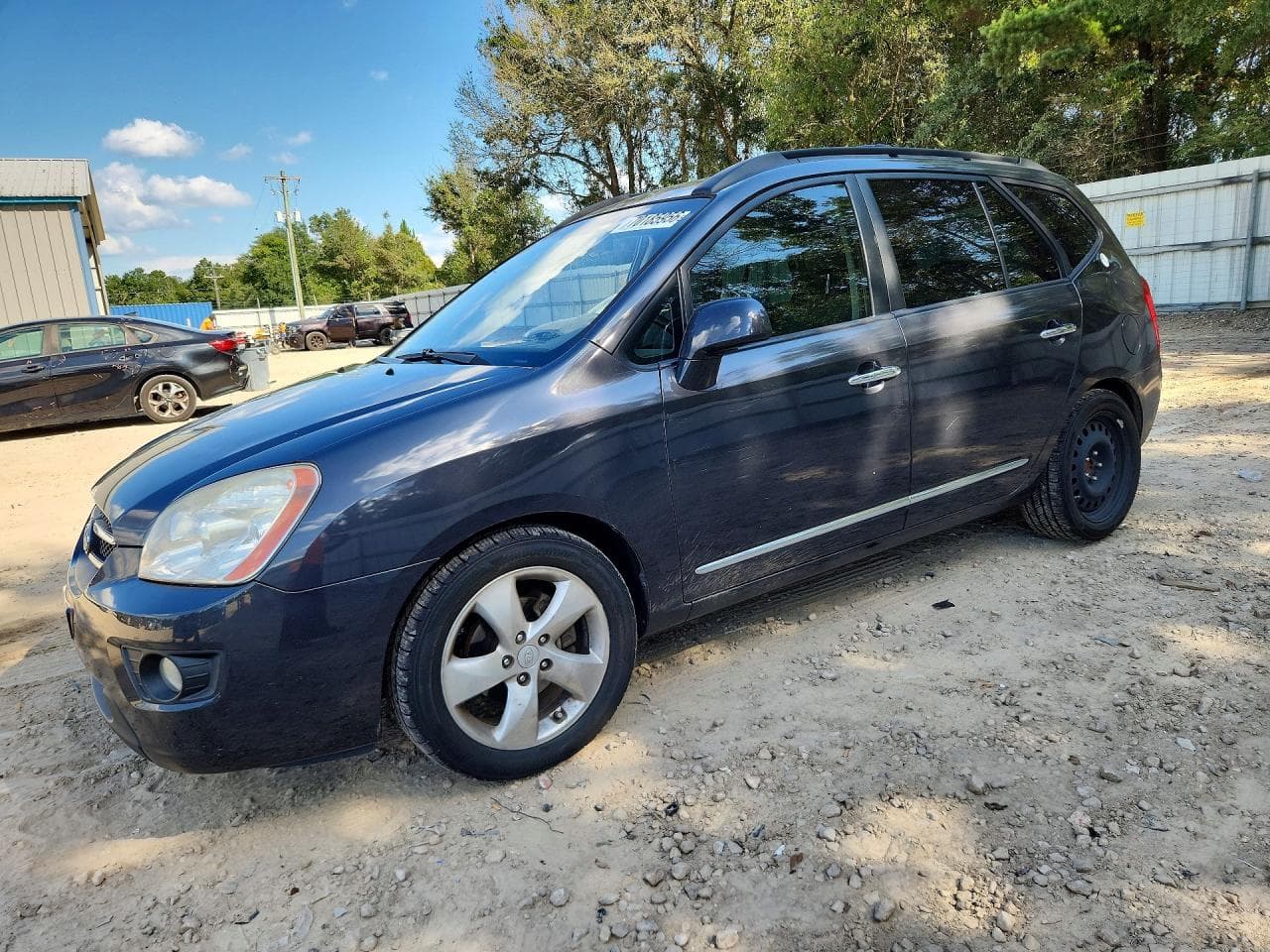 2008 Kia Rondo z USA