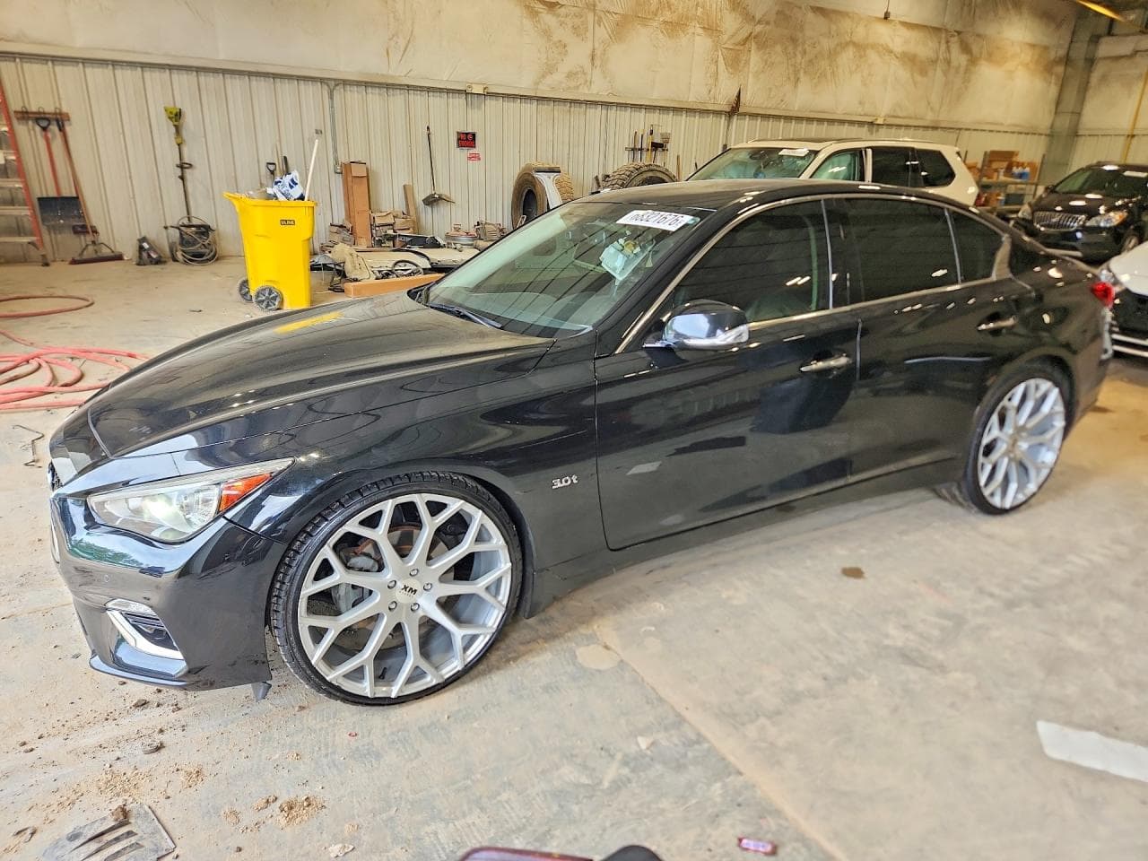 Infiniti Q50 2018 z USA