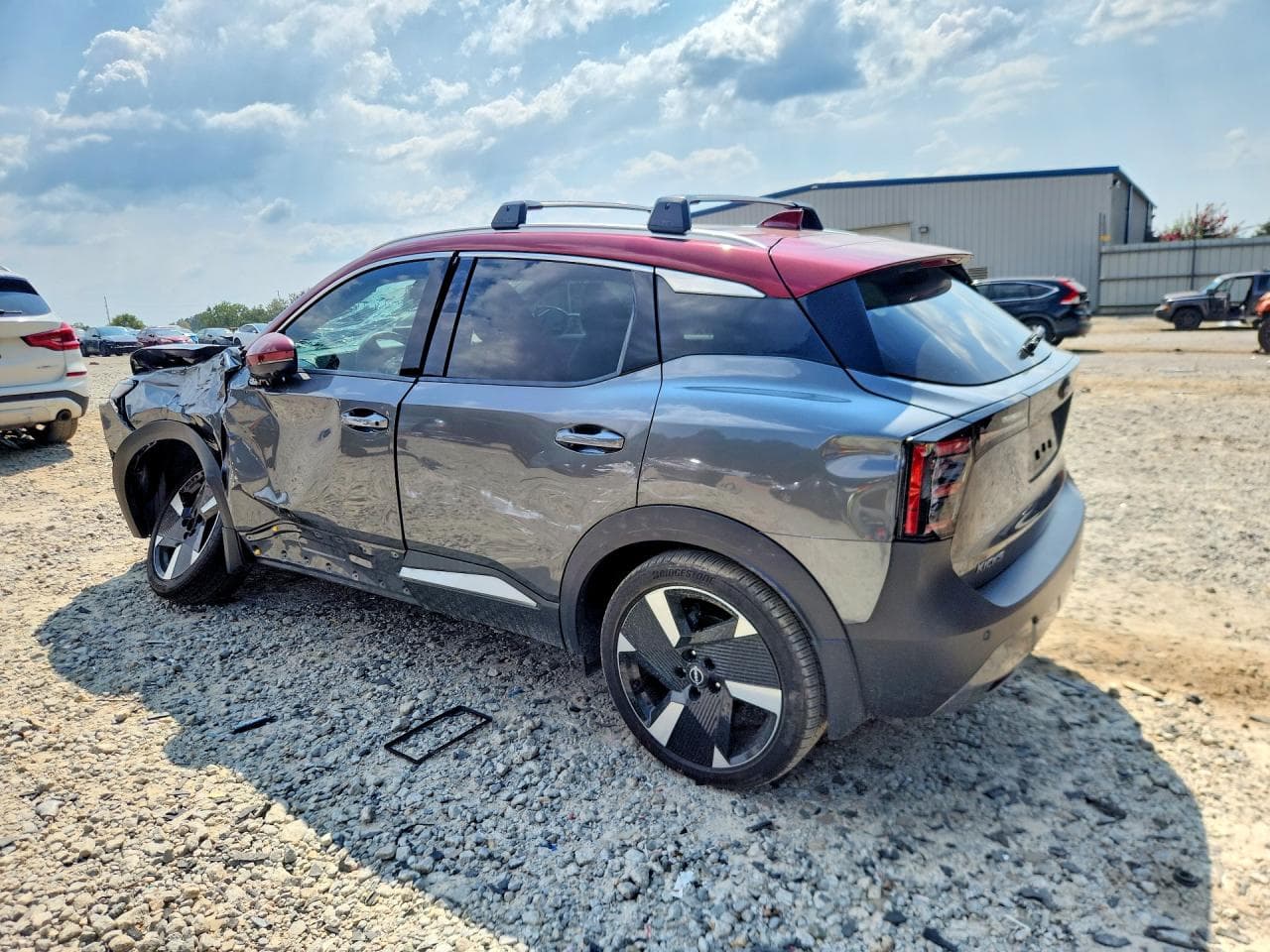 2025 Nissan Kicks Sr - foto 2