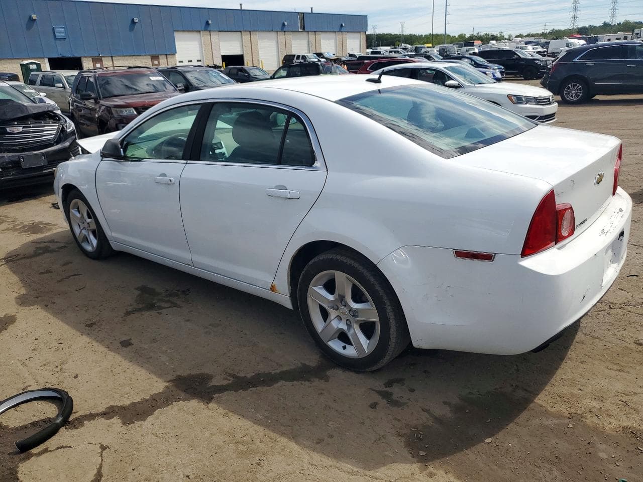 2011 Chev Malibu - foto 2
