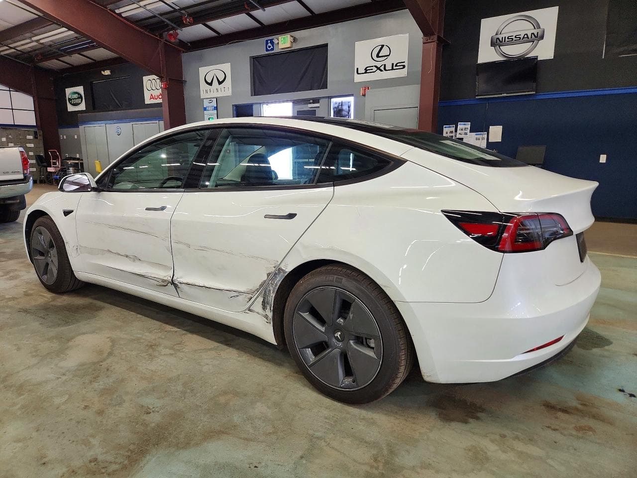 2023 Tesla Model 3 - foto 2