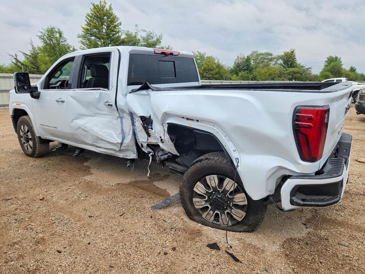 2026 GMC Sierra K3500 Denali - foto 2