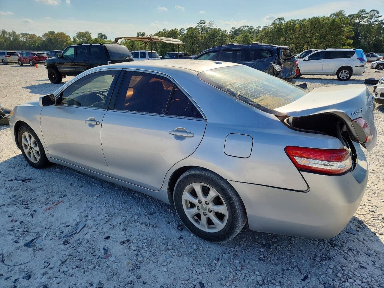 2011 Toyota Camry Le - foto 2
