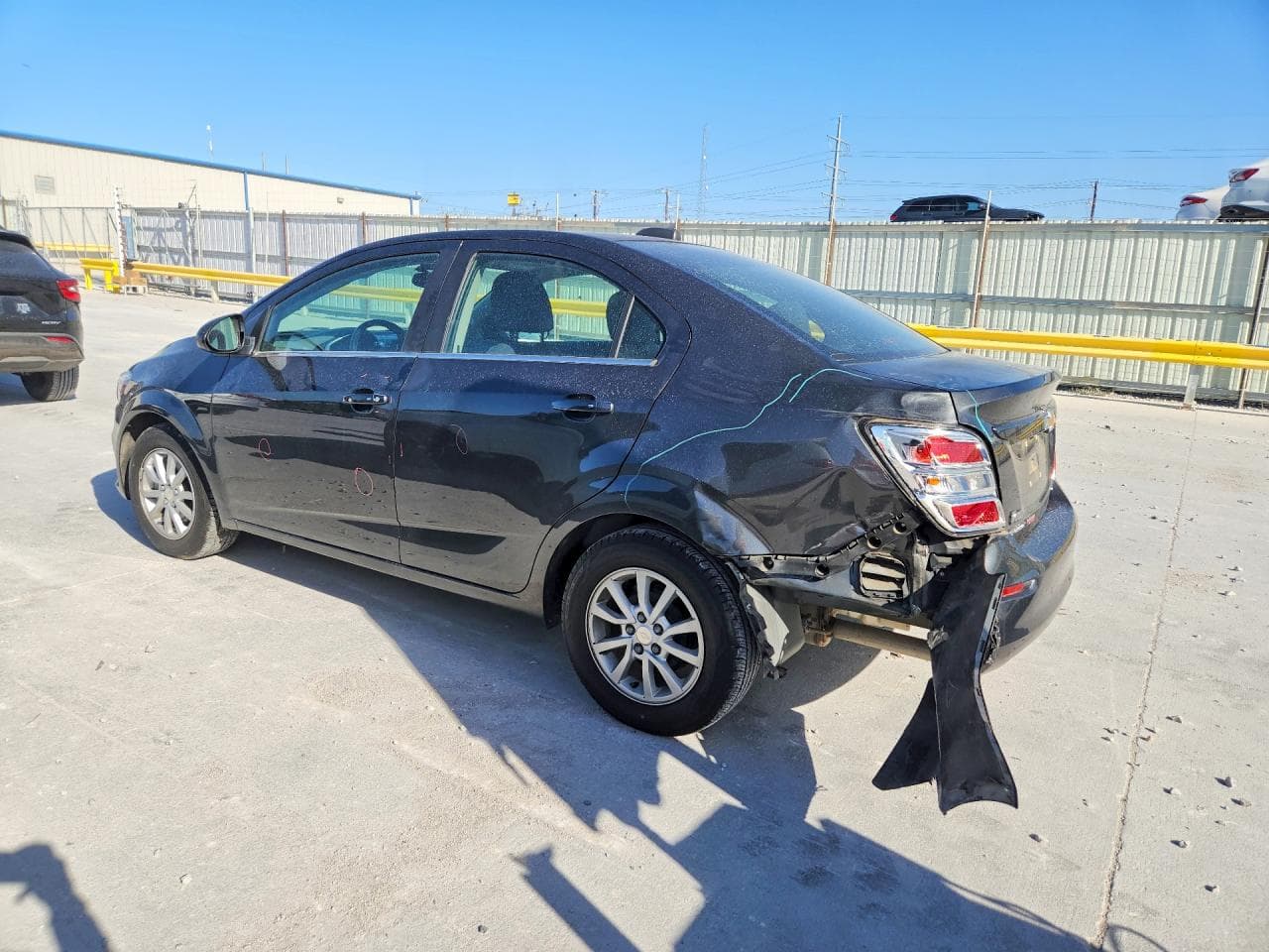 2017 Chevrolet Sonic Lt - foto 2