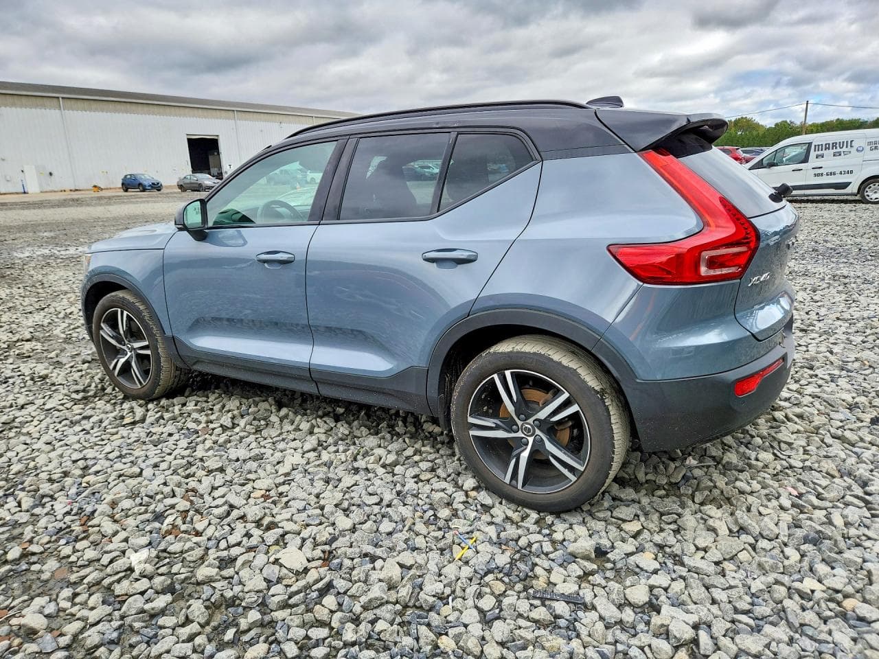 2021 Volvo Xc40 T5 R-Design - foto 2