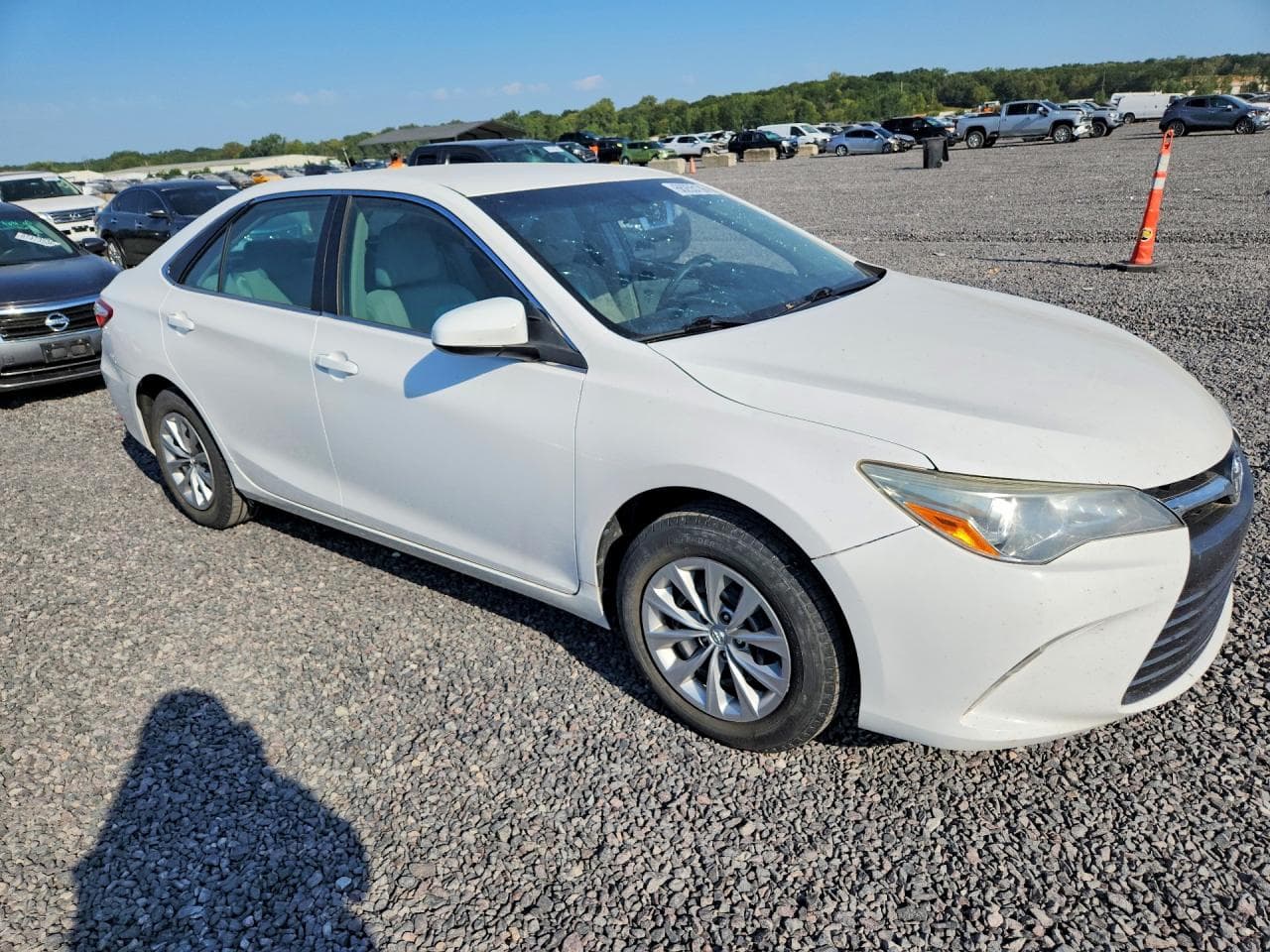 2015 Toyota Camry Le - foto 4