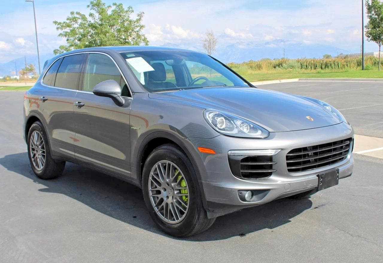 Porsche Cayenne 2015 z USA