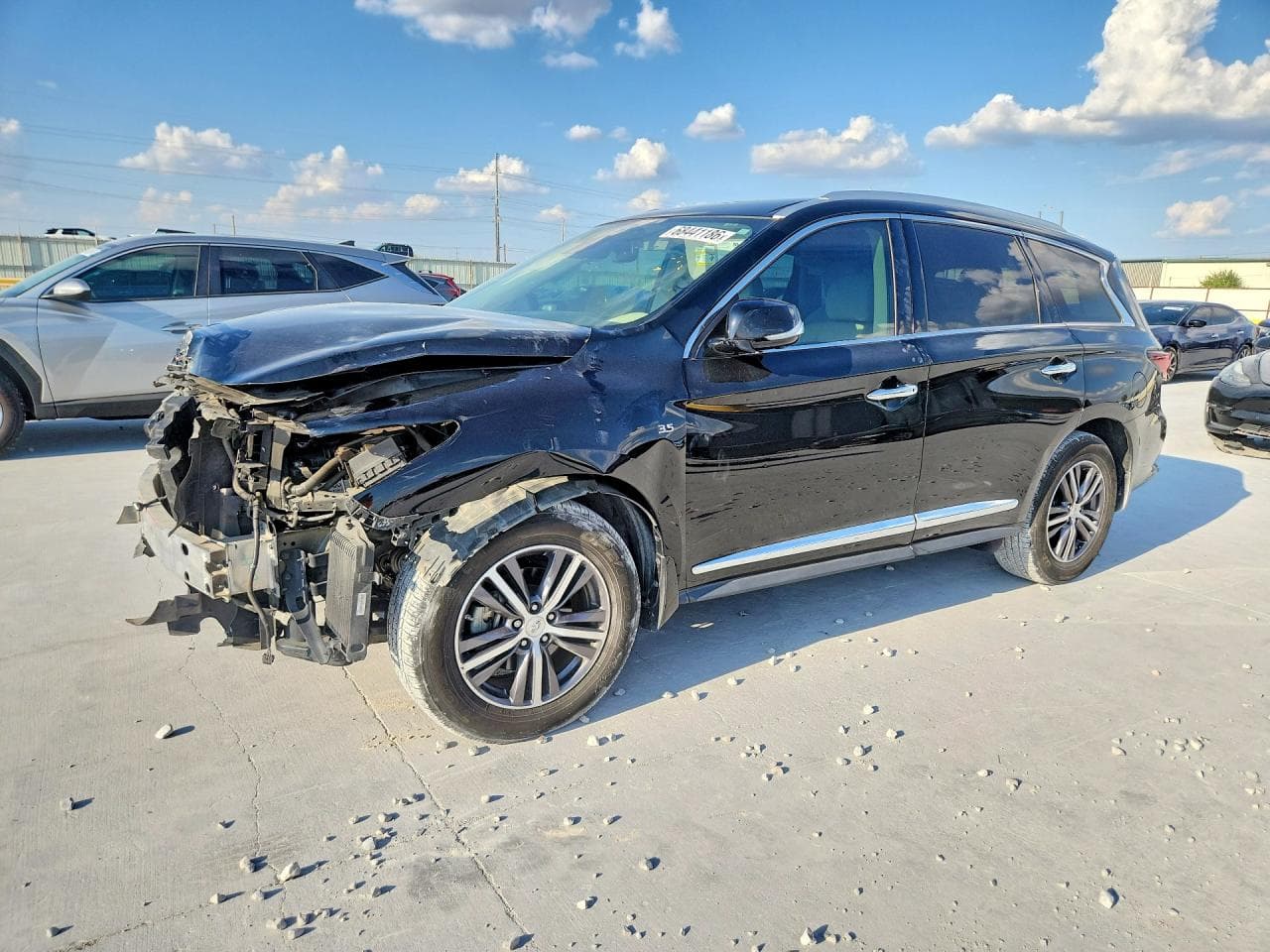 Infiniti QX60 2019 z USA