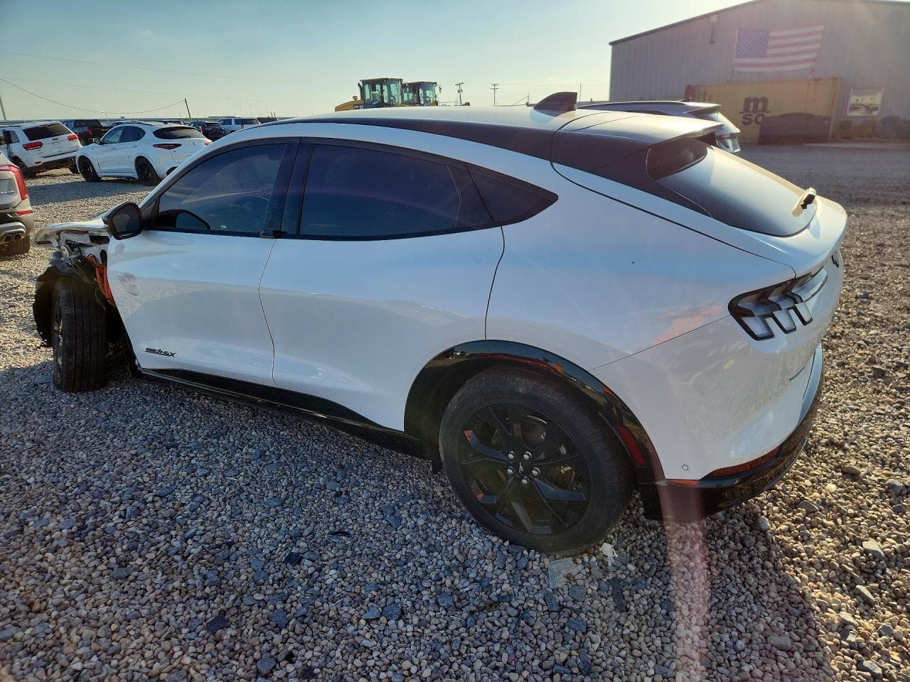 2023 Ford Mustang Mach-E Premium - foto 2
