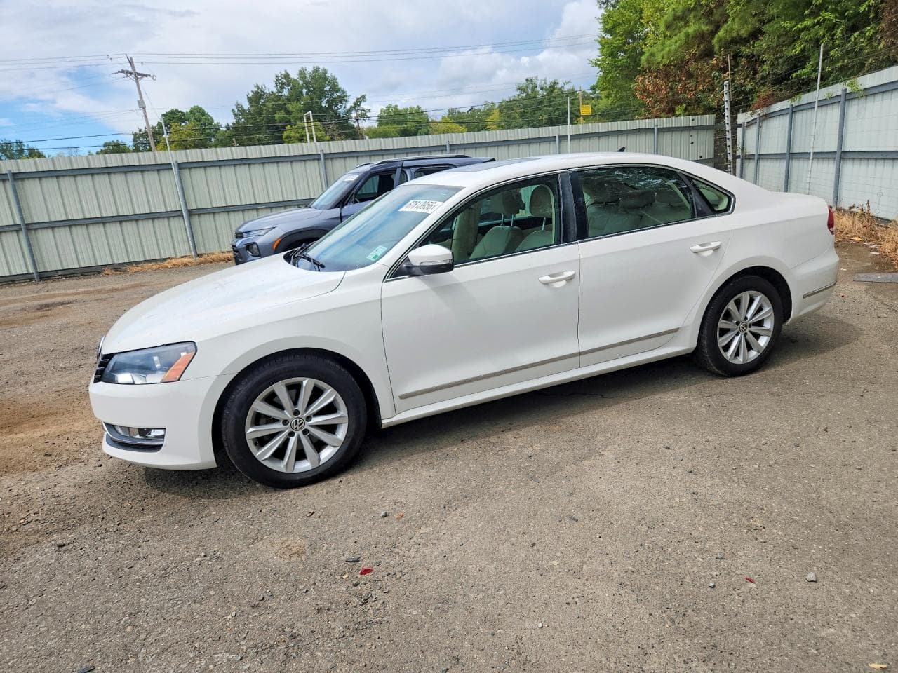 2013 Volkswagen Passat Sel
