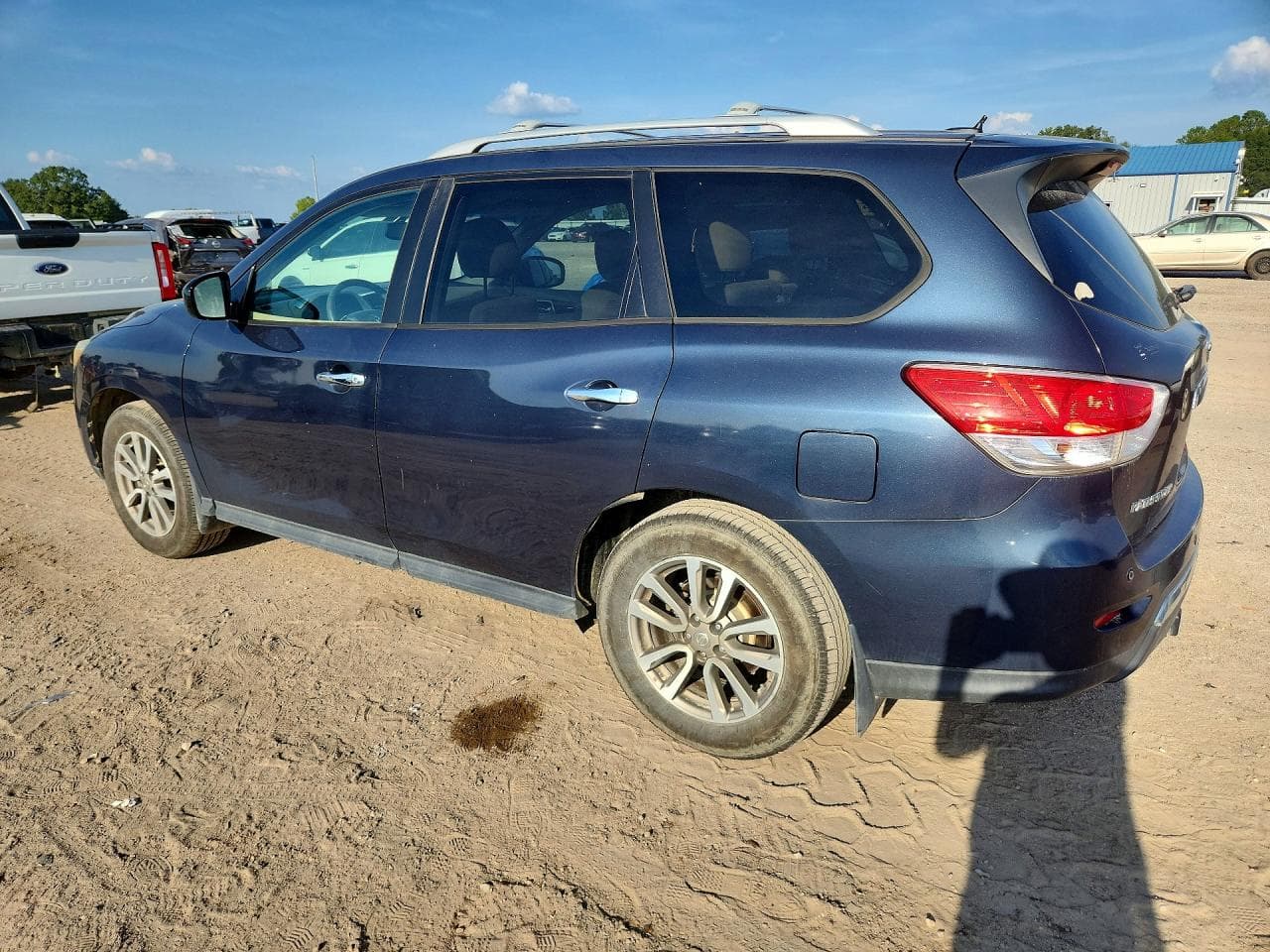 2016 Nissan Pathfinder Sv - foto 2