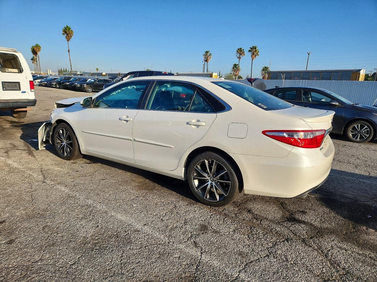 2015 Toyota Camry Xse V6 - foto 2