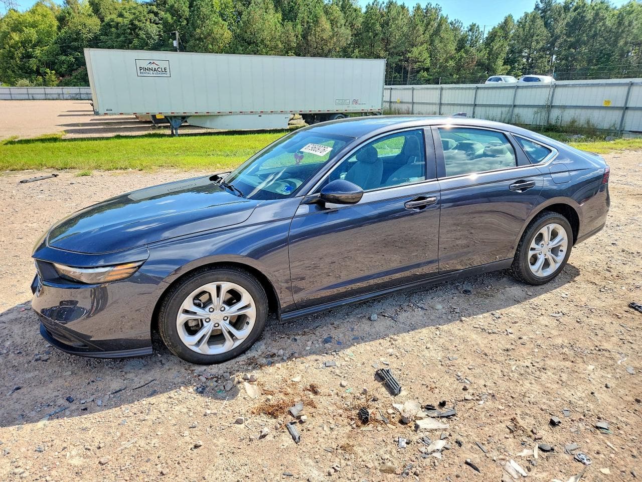 Honda Accord 2025 z USA