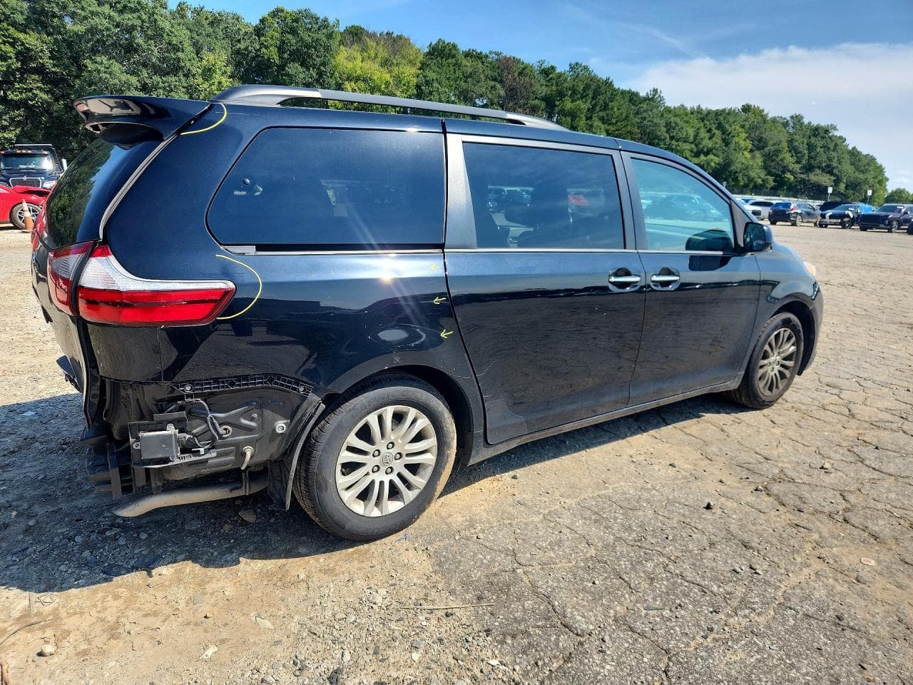 2017 Toyota Sienna Xle Premium 8-Passenger - foto 3