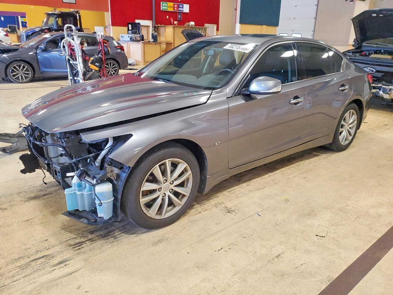 Infiniti Q50 2015 z USA