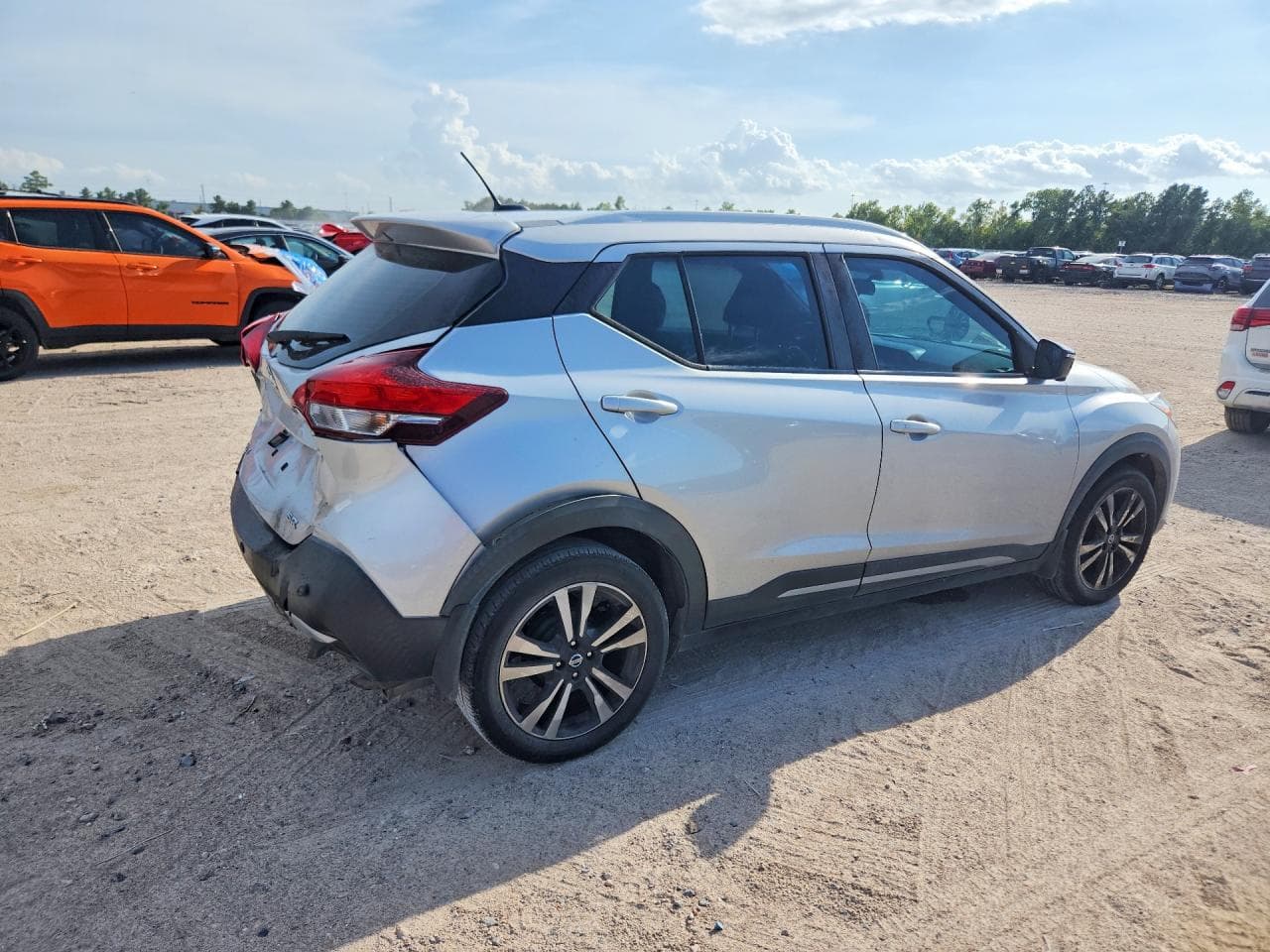 2020 Nissan Kicks Sr - foto 3