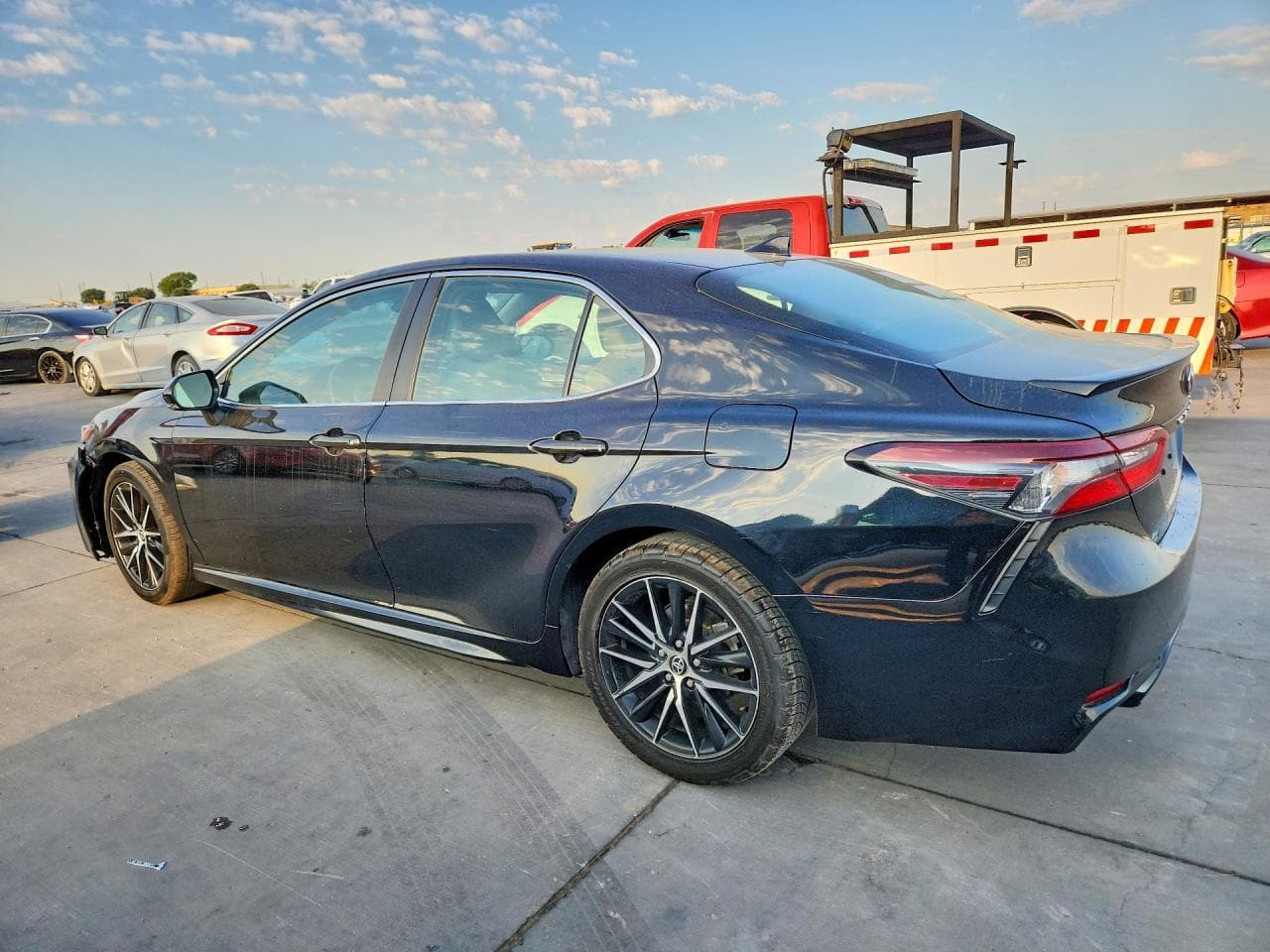 2023 Toyota Camry Se - foto 2