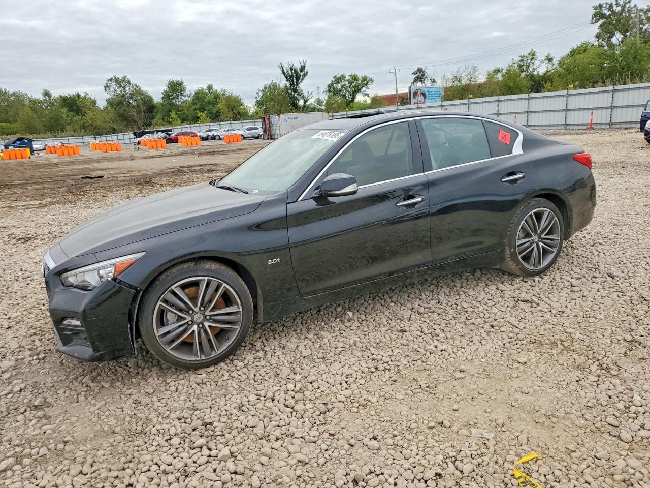 Infiniti Q50 2016 z USA