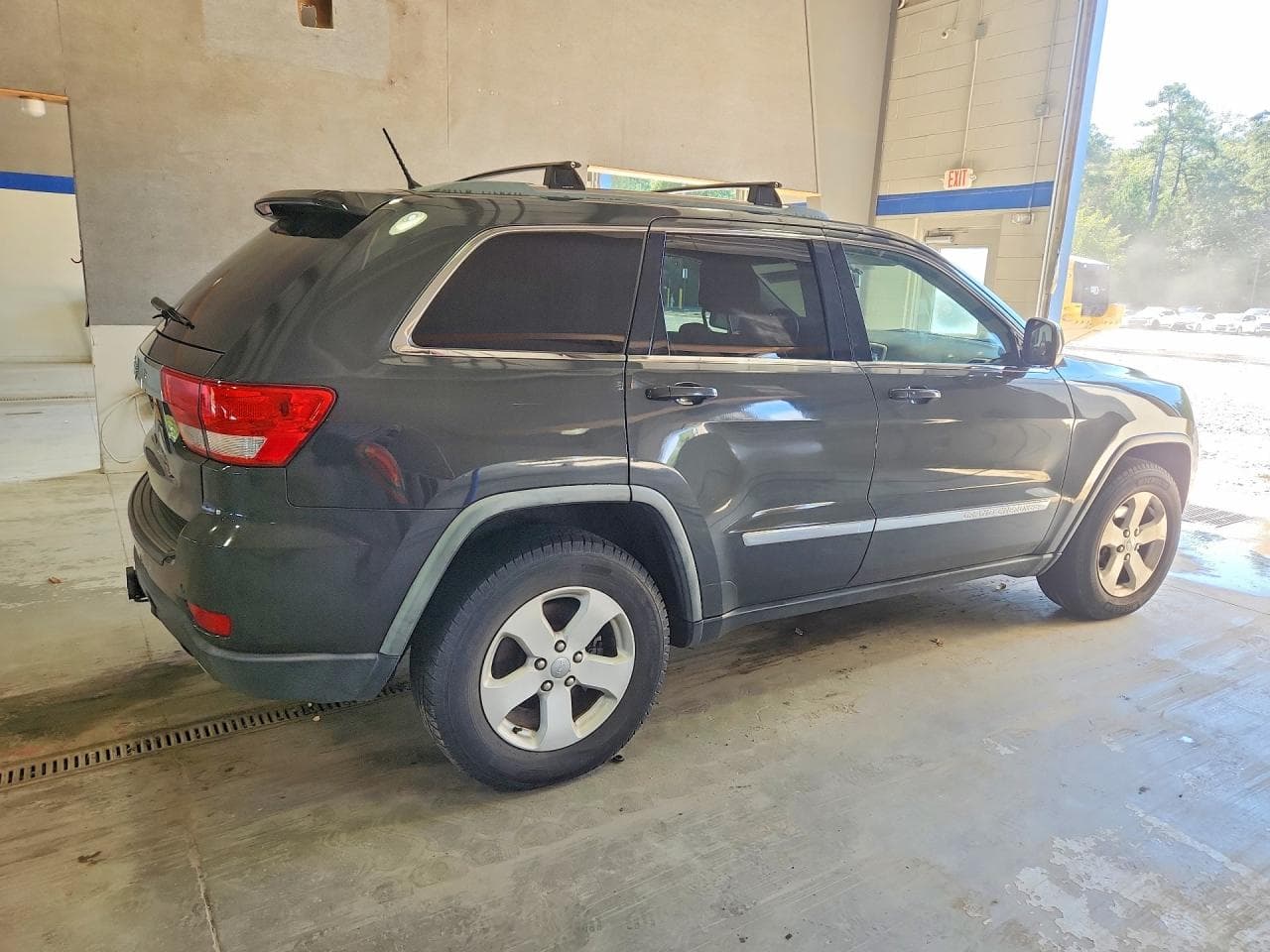 2011 Jeep Grand Cherokee Laredo - foto 3