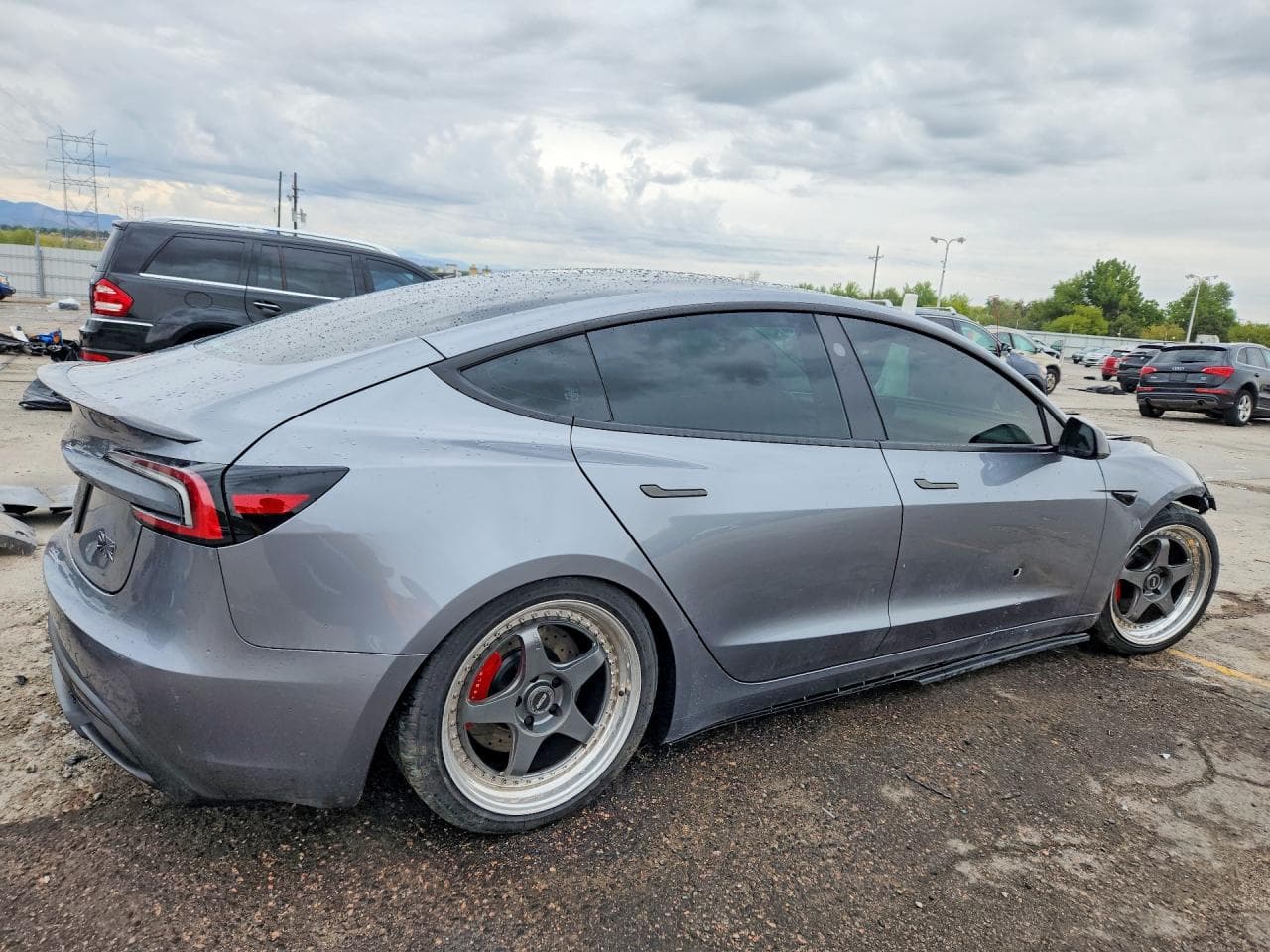 2025 Tesla Model 3 - foto 3
