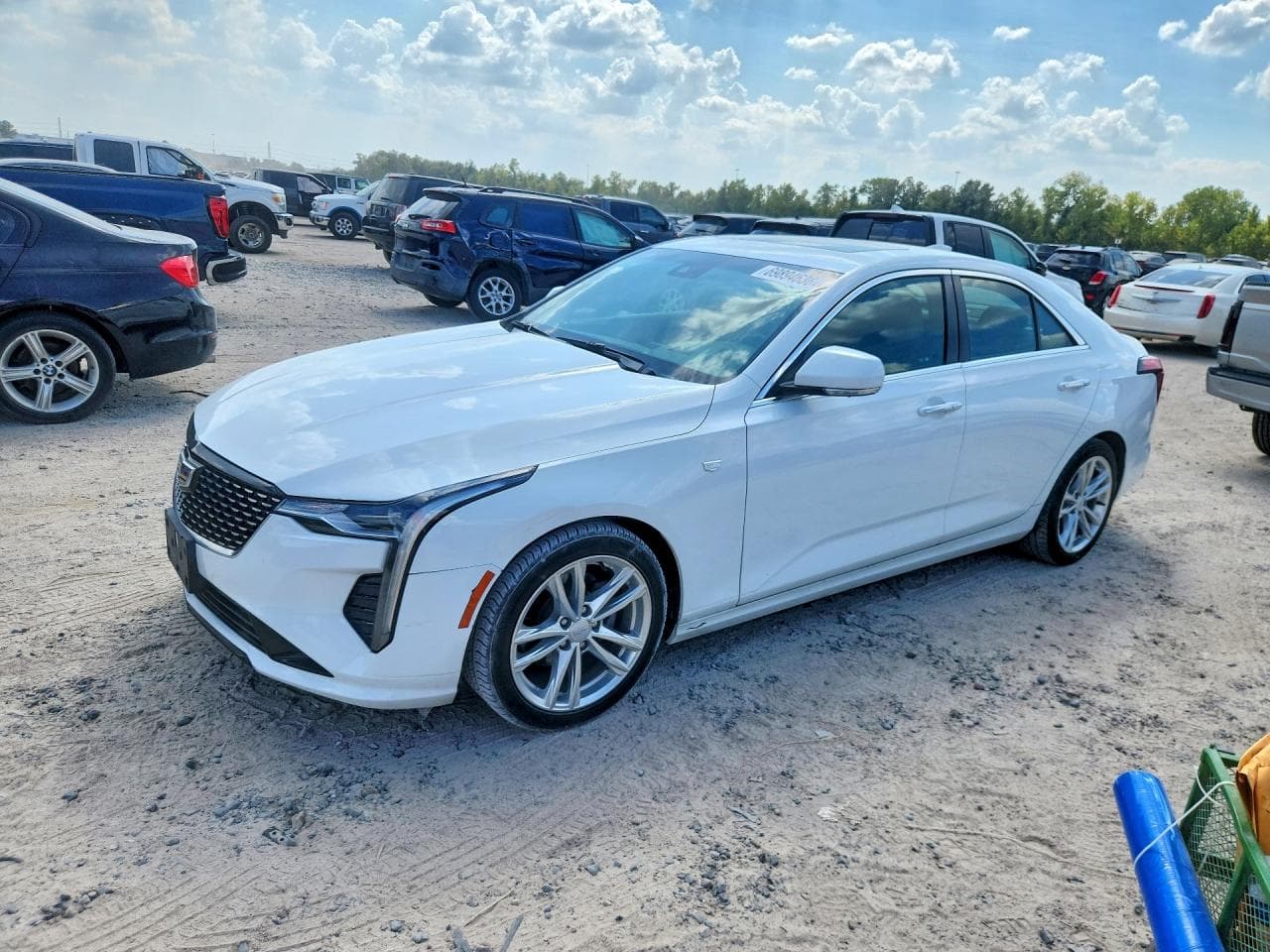 Cadillac CT4 2022 z USA