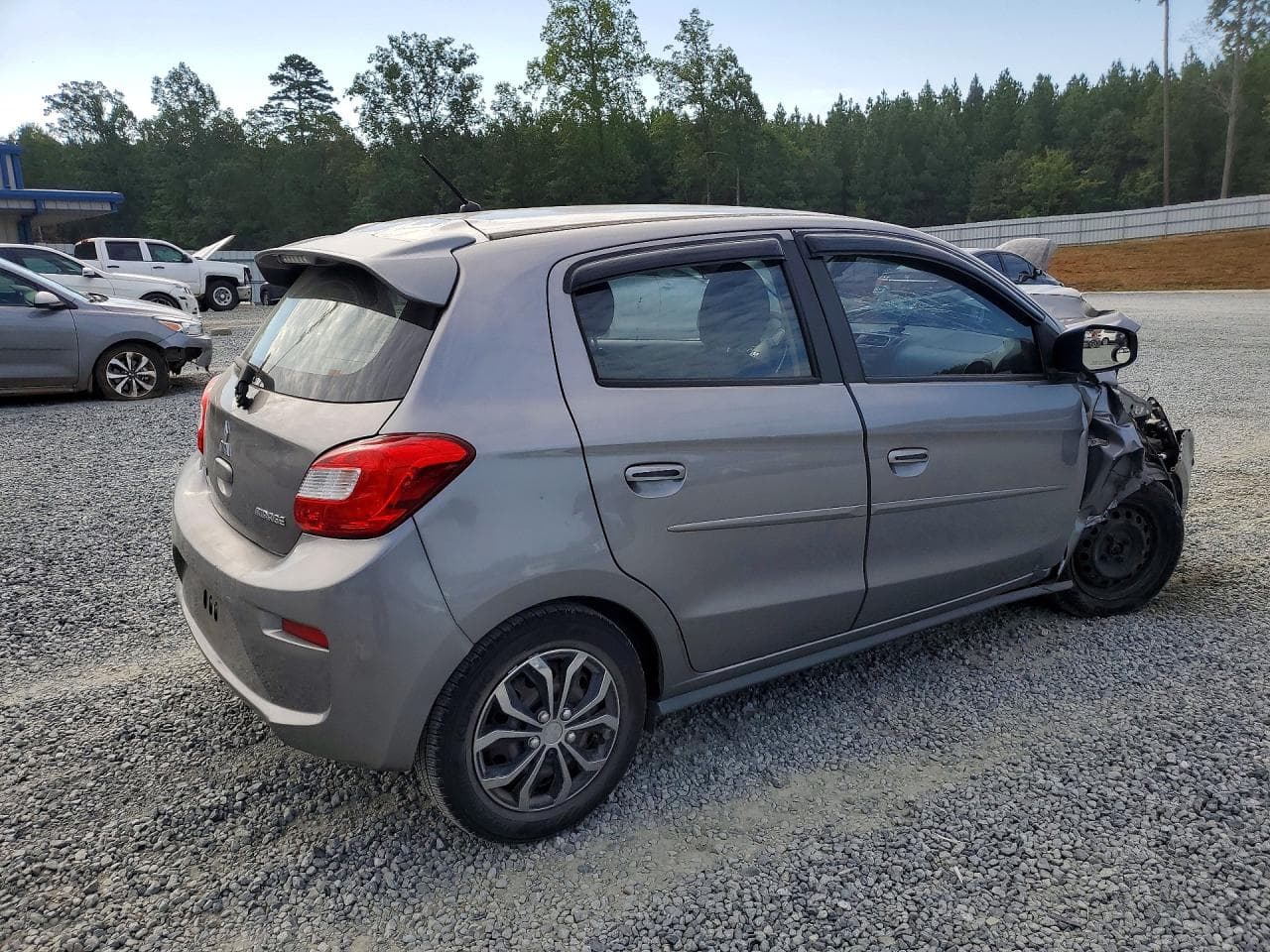 2017 Mitsubishi Mirage Es - foto 3
