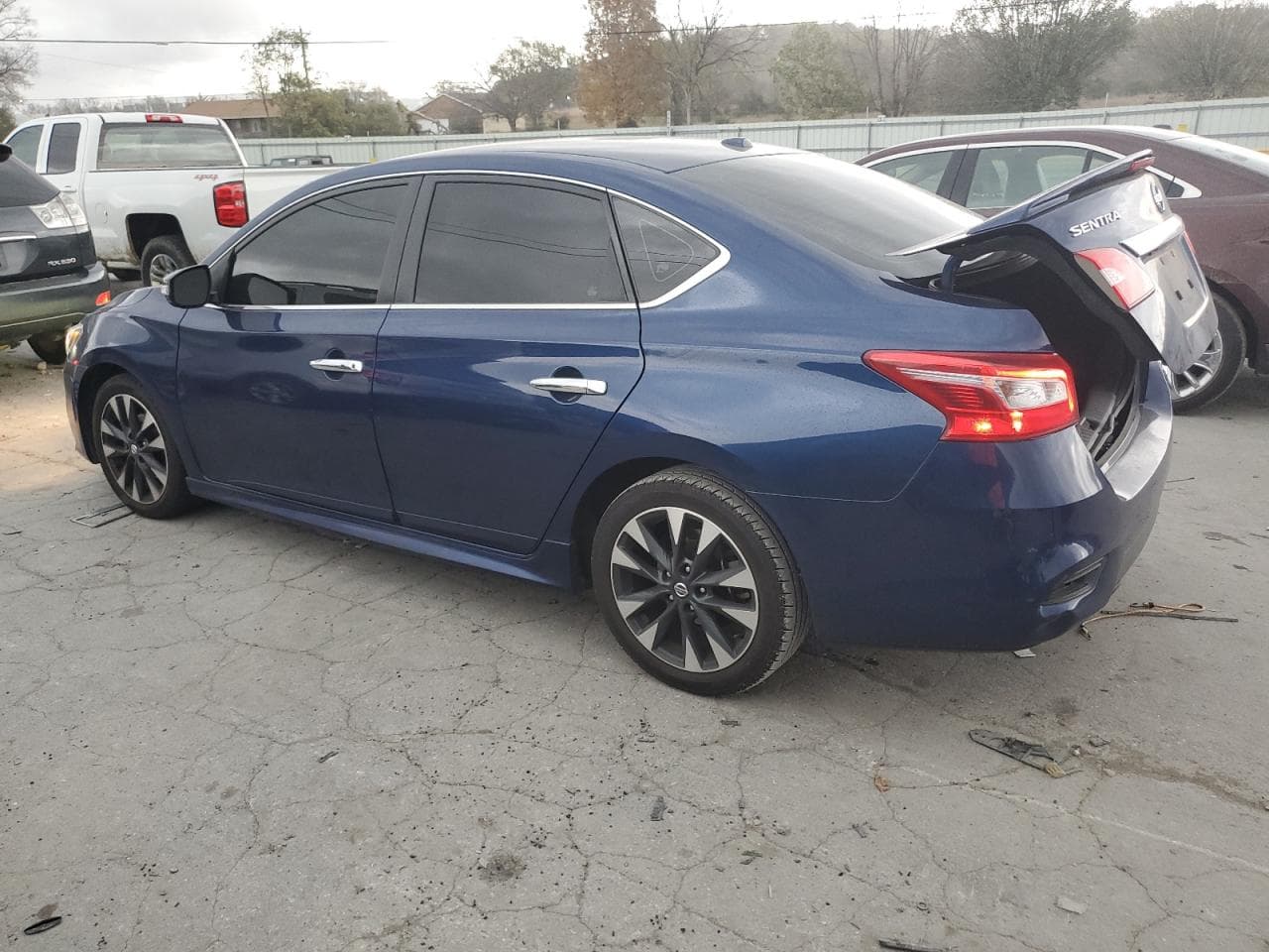 2019 Nissan Sentra S - foto 2