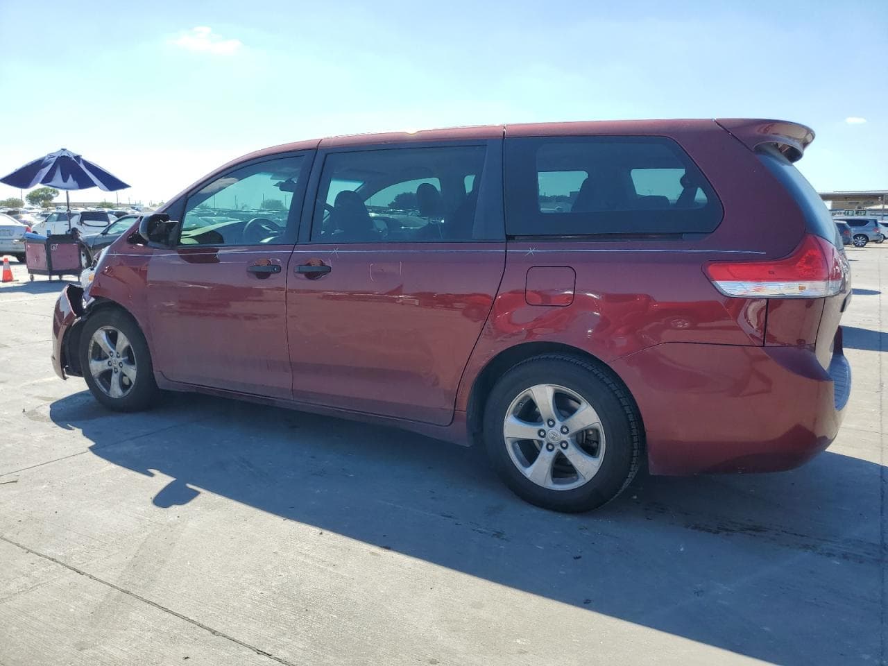 2013 Toyota Sienna - foto 2