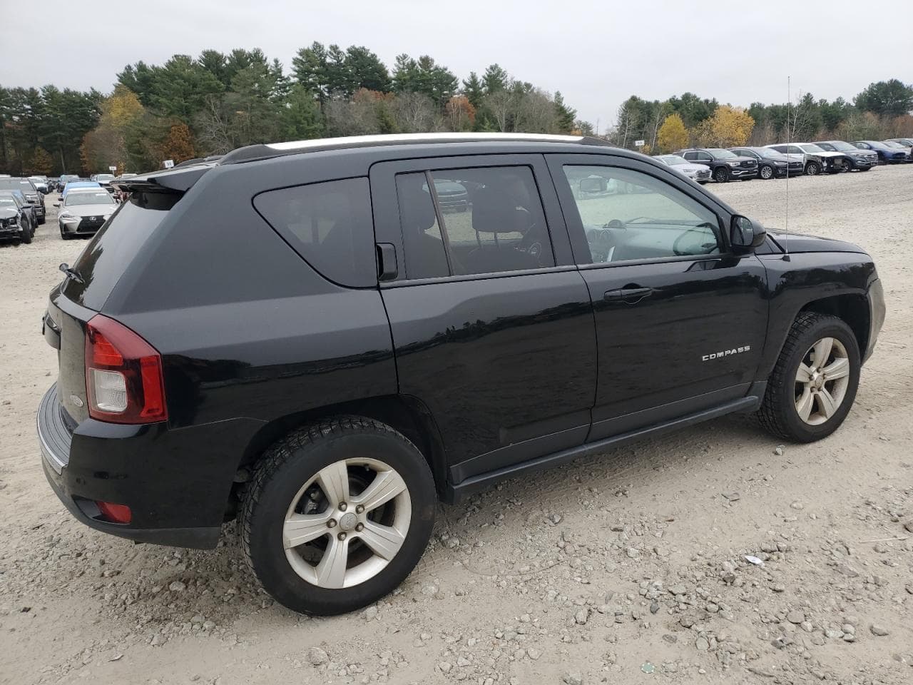 2015 Jeep Compass Latitude - foto 3