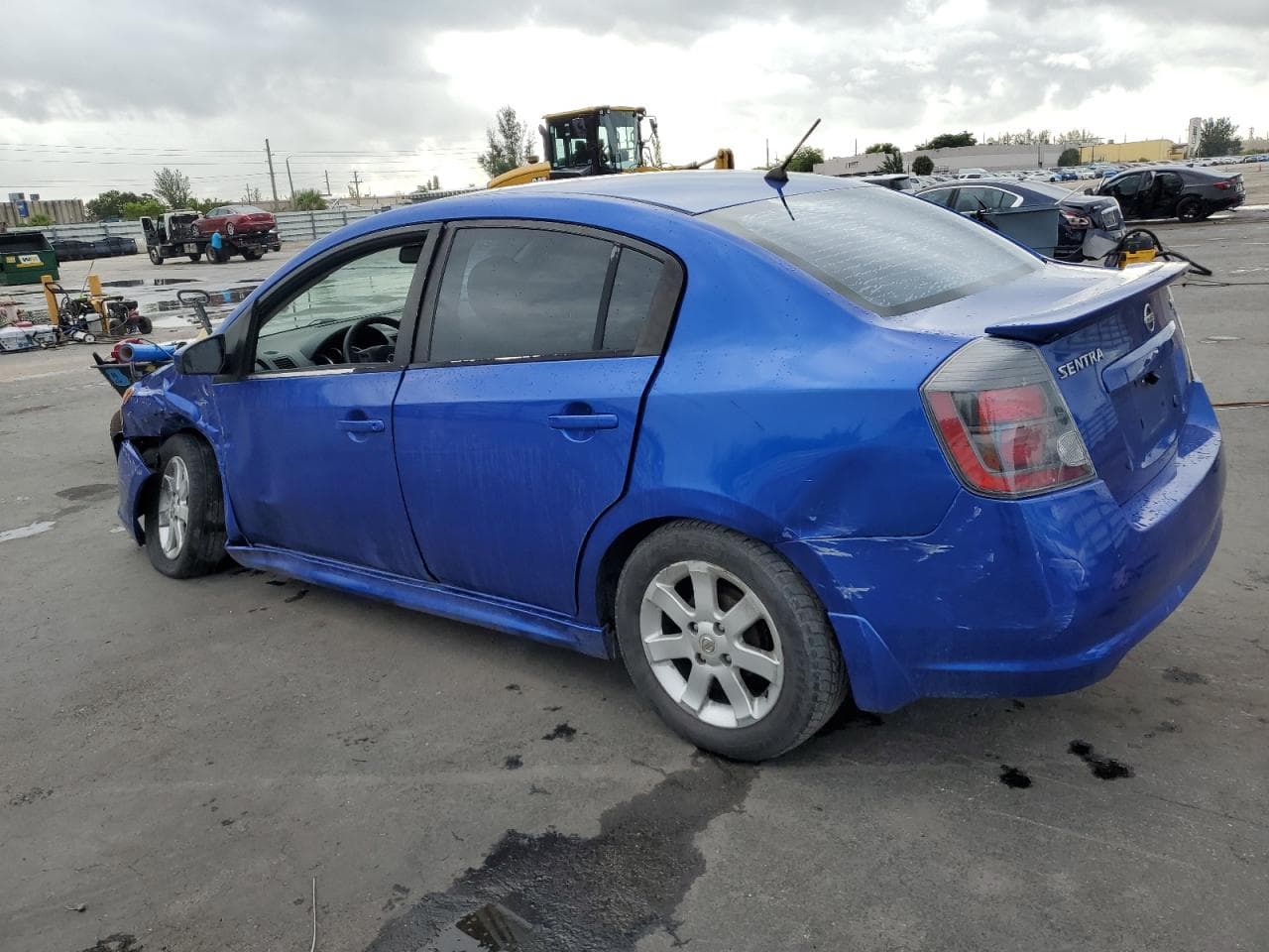 2011 Nissan Sentra 2.0 - foto 2