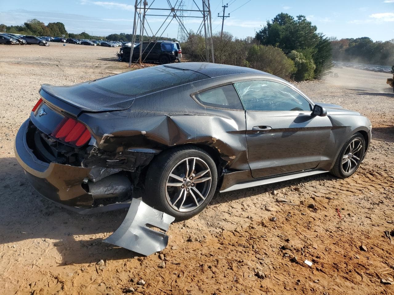 2017 Ford Mustang - foto 3