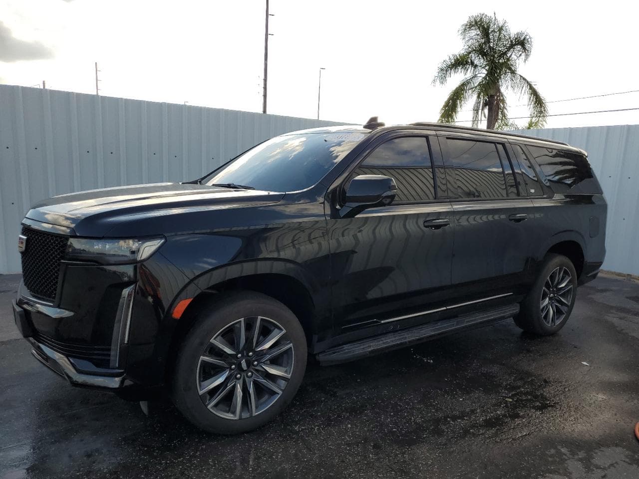Cadillac Escalade 2023 z USA