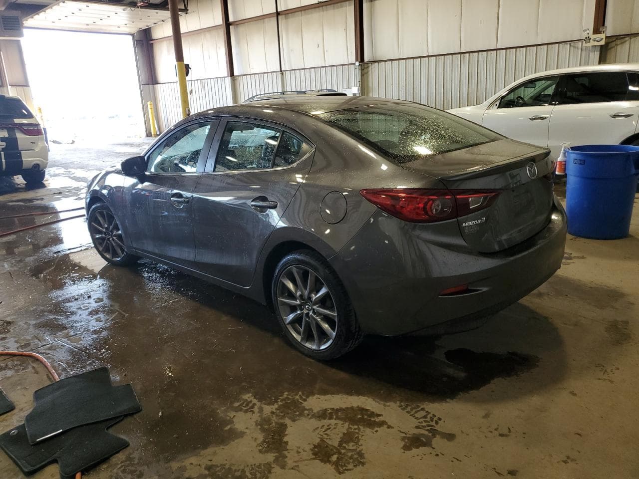 2018 Mazda 3 Touring - foto 2