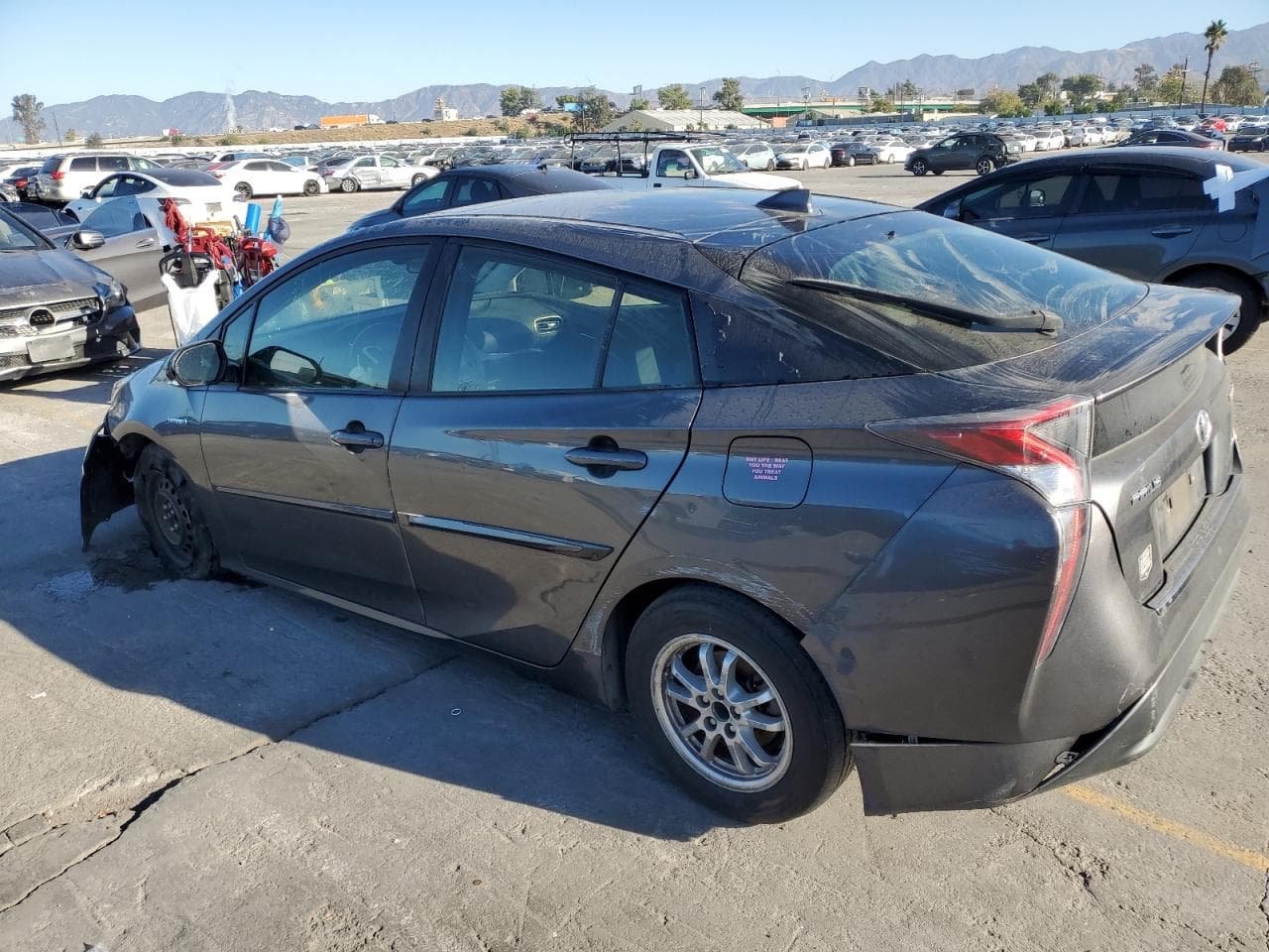 2017 Toyota Prius - foto 2