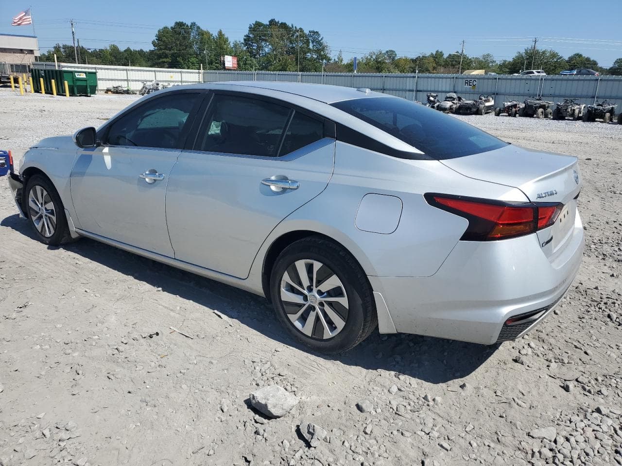 2019 Nissan Altima S - foto 2