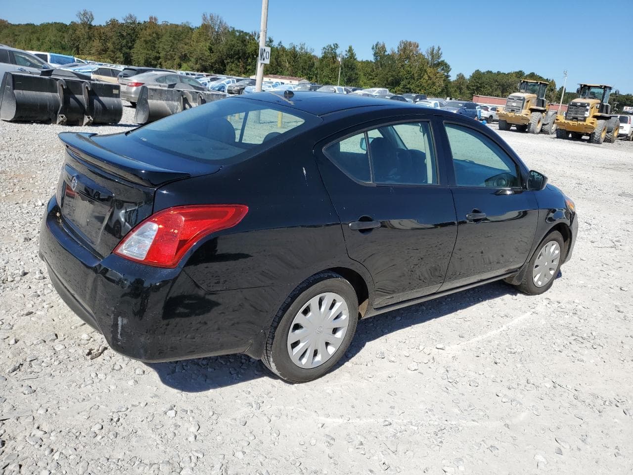 2018 Nissan Versa S - foto 3