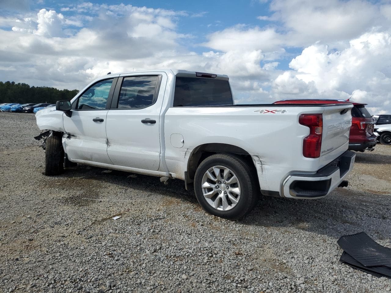 2022 Chevrolet Silverado K1500 Custom - foto 2