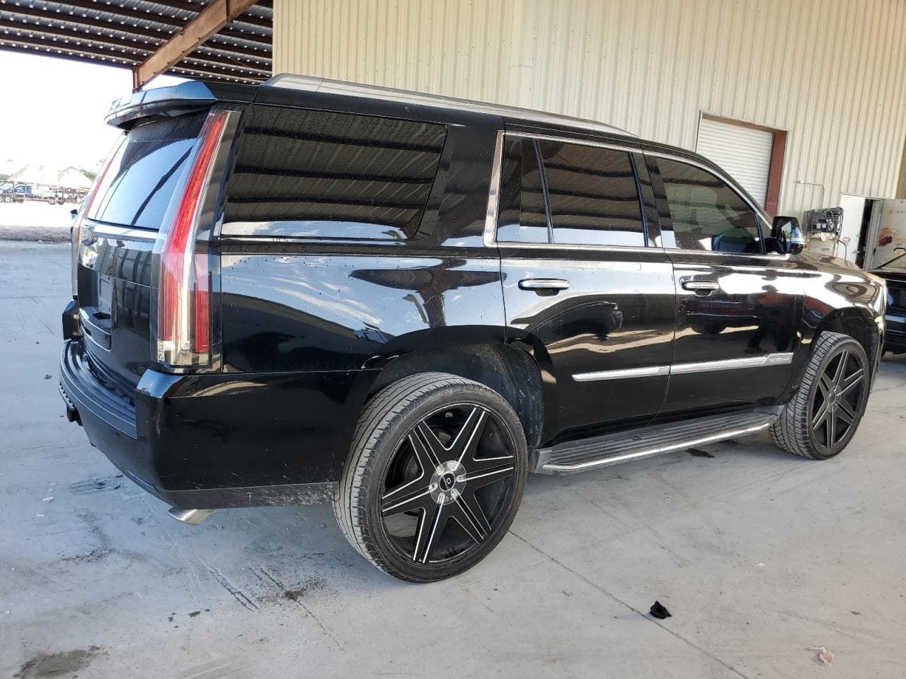 2015 Cadillac Escalade Luxury - foto 3