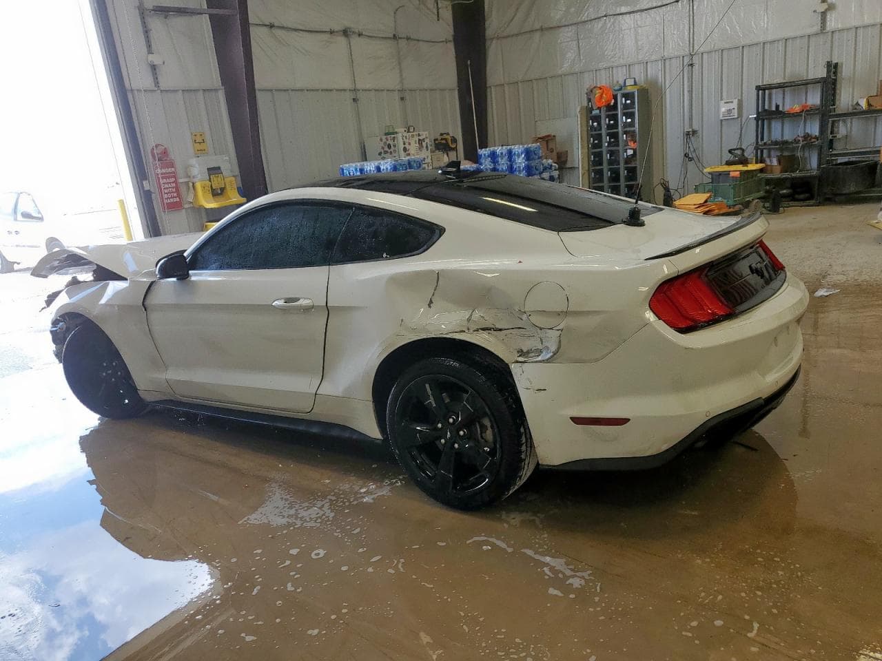 2021 Ford Mustang - foto 2