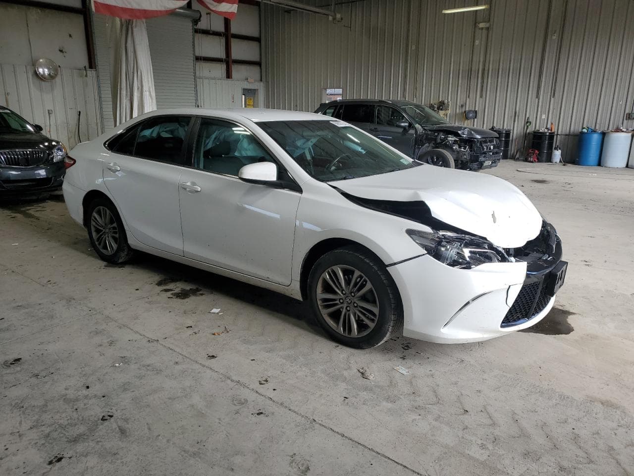 2017 Toyota Camry Le - foto 4