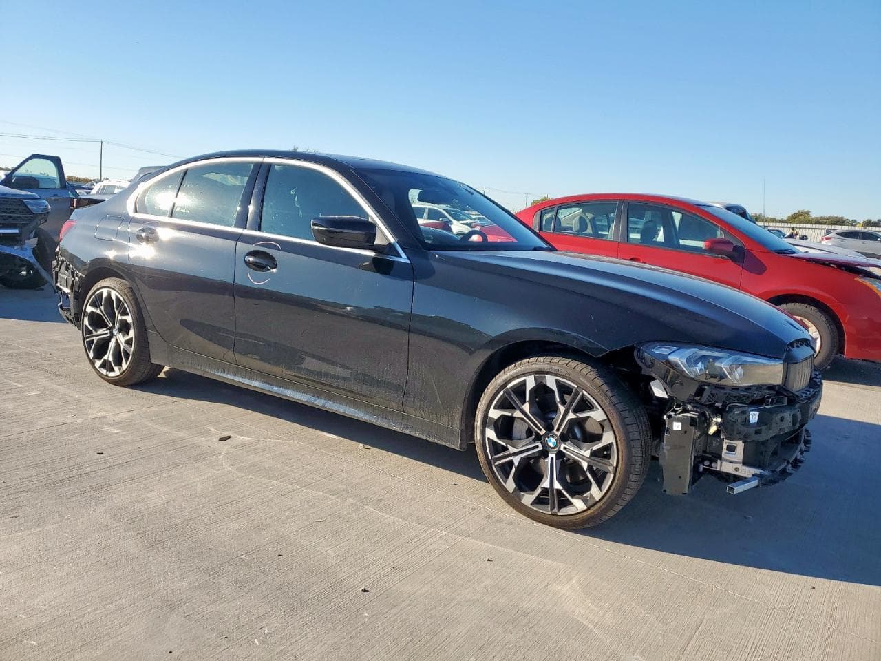 2025 BMW 330I - foto 4