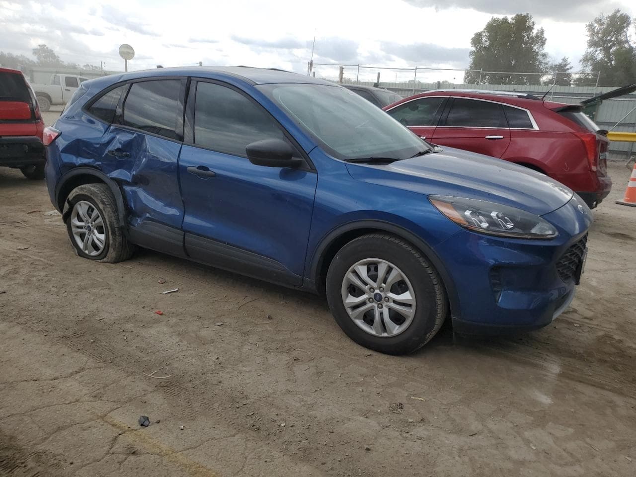 2022 Ford Escape S - foto 4