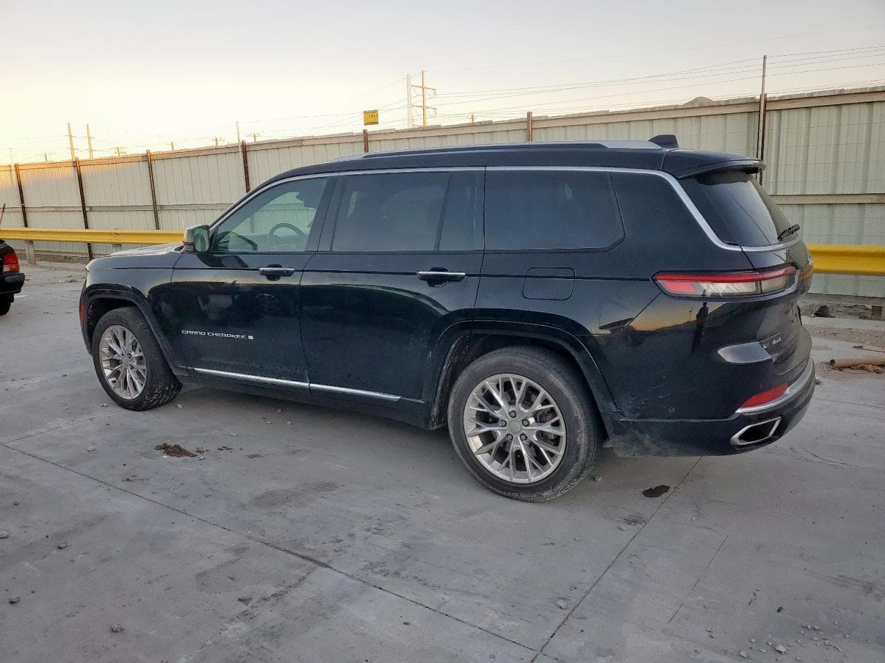 2021 Jeep Grand Cherokee L Summit - foto 2